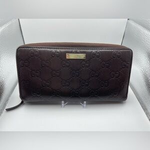 Gucci Brown Leather GG Embossed Zip Around Wallet 100% Authentic